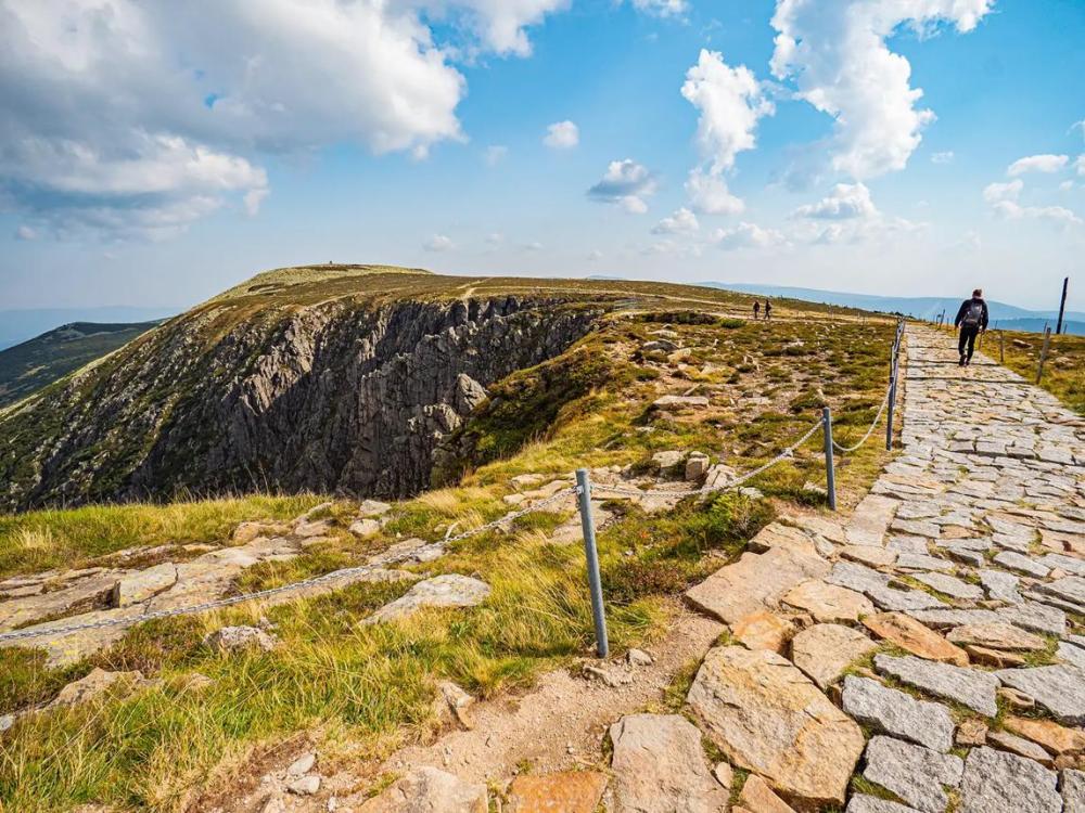 Karkonosze mountains hiking route Poland