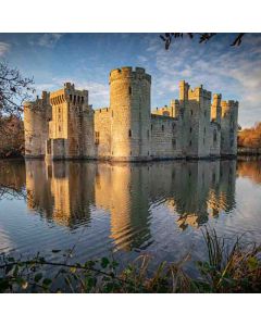 Hiking: Bodiam Castle & Hurst Green – Sat 10 Apr 2027