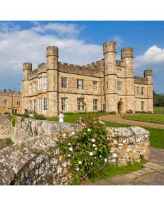Leeds Castle & Hollingbourne – Sat 01 May 2027
